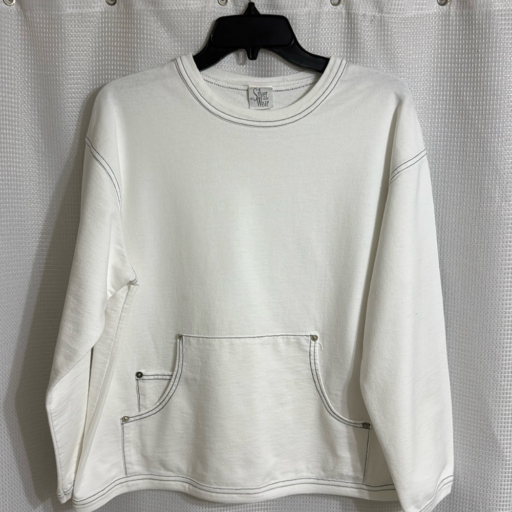 Women’s Silver Wear cropped crew neck shirt.  Size L/XL ?  SEE MEASUREMENTS